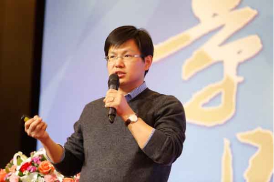松正高級副總裁、首席技術(shù)官寧國寶談新能源客車