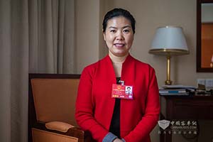 人大代表王曼利：建議公交司機(jī)提前退休