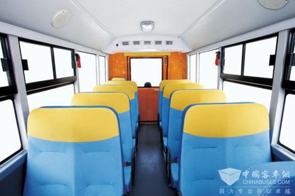 宇通ZK6579DX系列校車(chē)