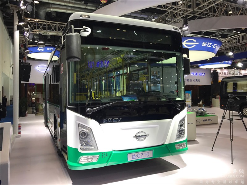 長(zhǎng)江燃料電池客車(chē)