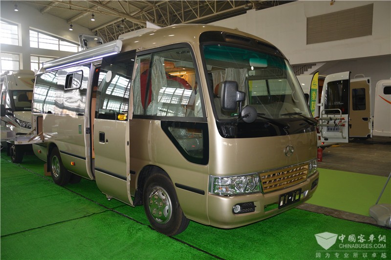 江鈴集團(tuán)旅居車(chē)