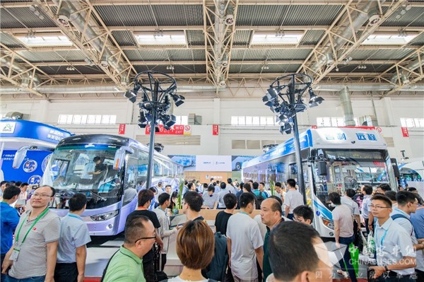 2019年北京道展|新動(dòng)力“氫”裝上陣，吉利客車引領(lǐng)零排放綠色出行