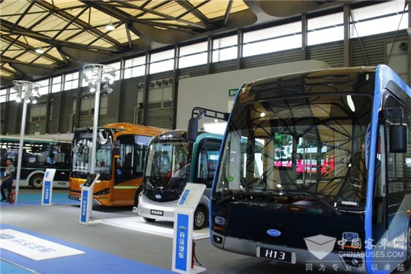 三款重磅車型齊亮相，開沃汽車榮膺2019上?？蛙囌箘?chuàng)新大獎