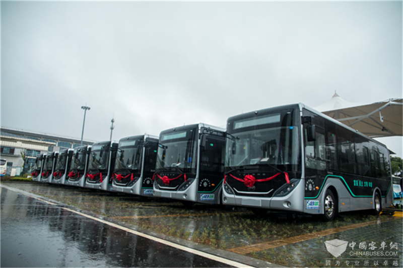 宇通智能網(wǎng)聯(lián)公交車交付湖北鄂州