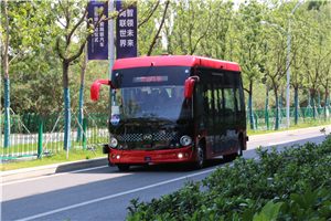 安凱無(wú)人駕駛客車(chē)投入開(kāi)放道路運(yùn)行