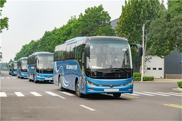 宇通新7系純電動(dòng)客車(chē)交付廣州 再樹(shù)旅游包車(chē)客運(yùn)新標(biāo)桿