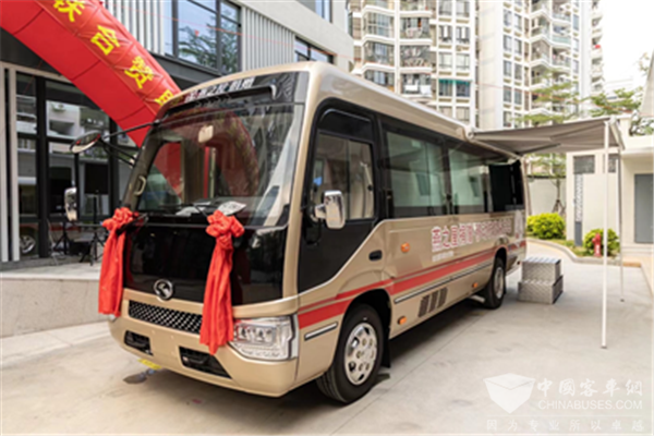靈活機動 快速響應(yīng)！金龍移動核酸采樣車星夜馳援上海