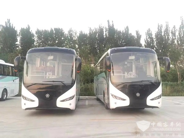 格力鈦新能源 仿古鐺鐺車(chē) 考斯特商務(wù)車(chē) 臉譜公路車(chē) 雙層觀光巴士