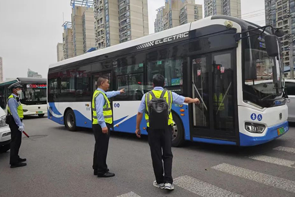 安全行車的重要性 公交駕駛員應(yīng)當(dāng)具備哪些安全行車措施？