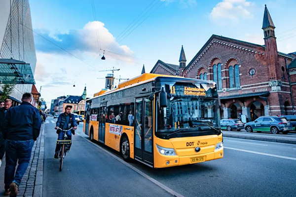 再次走進(jìn)童話王國 126輛宇通新能源客車交付丹麥