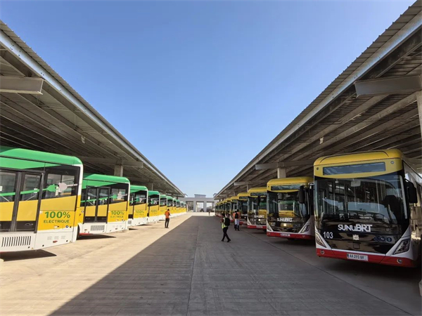 達喀爾BRT項目正式通車！中車電動助力提升當(dāng)?shù)爻鲂?>
										</a>									
									</div>
																<div   id=