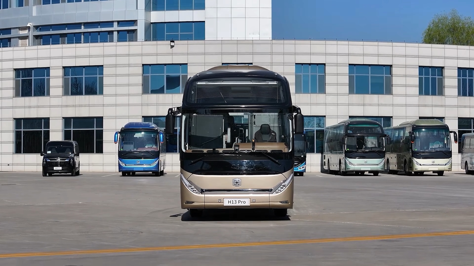 節(jié)能先鋒營運王者 中通H13Pro旅團客車助力新時代高品質(zhì)出行！