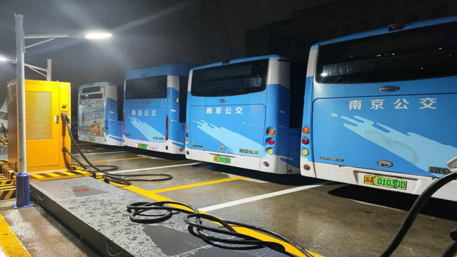 南京公交集團(tuán)?：削峰填谷，為城市電網(wǎng)“解壓”！