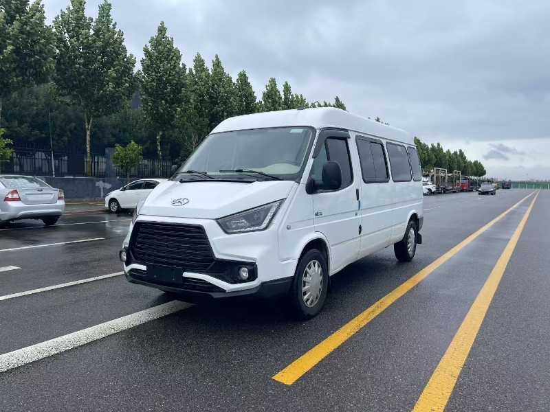 2025年1月 多臺準(zhǔn)新有公告9座江鈴晶馬6550小型旅游車