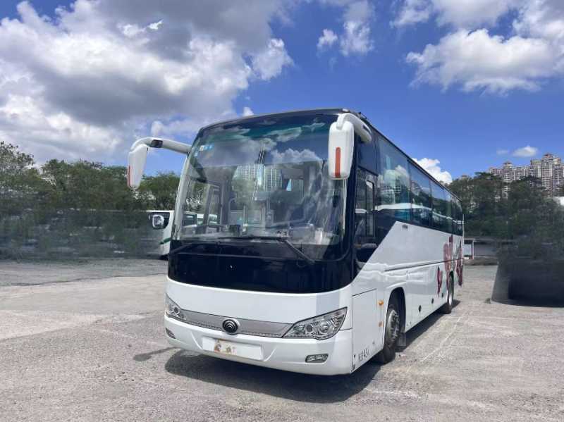 2020年11月上牌國五粵牌48座宇通6119一手氣囊中門旅游車