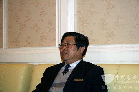 沈陽市天興客運有限公司的王國志總經(jīng)理接受客車網(wǎng)采訪