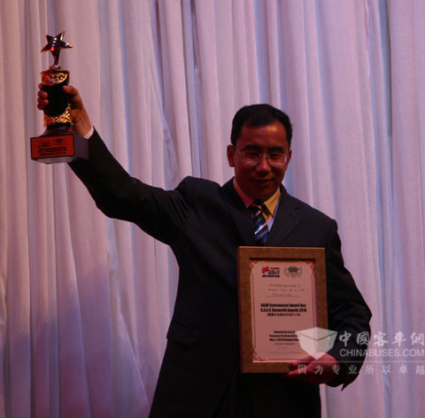 中通客車LCK6101GPHEV榮獲世界客車聯(lián)盟2010年度最佳環(huán)保巴士獎