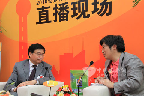 常州黃?？偨?jīng)理王甫新接受客車網(wǎng)專訪