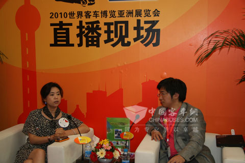 上海萬(wàn)耀企龍副總經(jīng)理胡宇紅做客客車網(wǎng)直播間