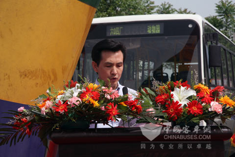 長(zhǎng)安客車總經(jīng)理安建軍發(fā)言