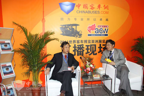 恒通客車(chē)總工程師萬(wàn)昶走進(jìn)客車(chē)網(wǎng)直播間