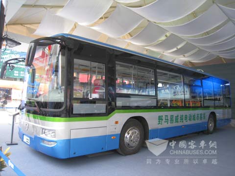 亮相西博會(huì)的野馬SQJ6111B1CH純電動(dòng)客車(chē)