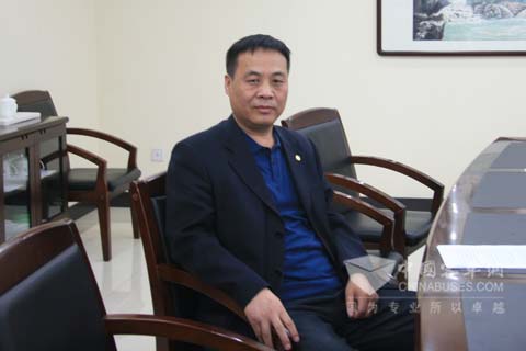 天津公交集團技術(shù)處副處長張有彬