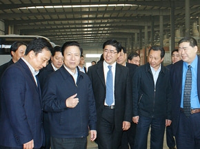 江蘇省委書記梁保華寄語中大:再接再厲、加快發(fā)展