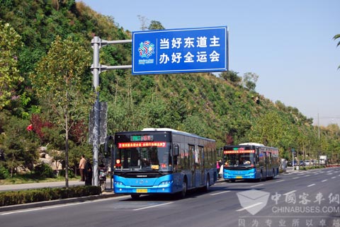 運(yùn)營在濟(jì)南街頭的青年BRT
