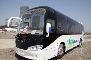 2010上?？蛙囌?-宇通參展車型