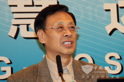 中國道路運(yùn)輸協(xié)會會長姚明德談體會