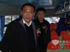 聊城市政府副秘書長(zhǎng)葉曉旻、聊城市教育局副局長(zhǎng)李正考察中通專用校車