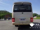 宇通T7擁有平直有力的車尾設(shè)計(jì)