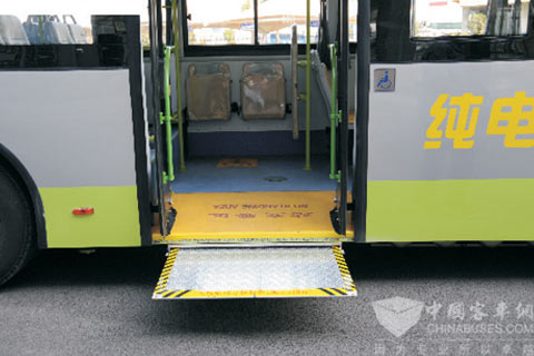 揚(yáng)子江客車(chē)WG6120BEVHM