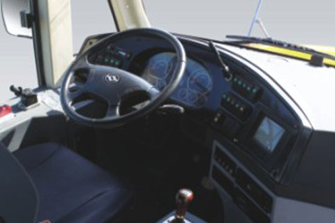 黃?？蛙嘍D6110C01校車