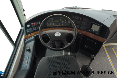 宇通ZK6121HQ3Z客車（柴油國(guó)五25-72座）