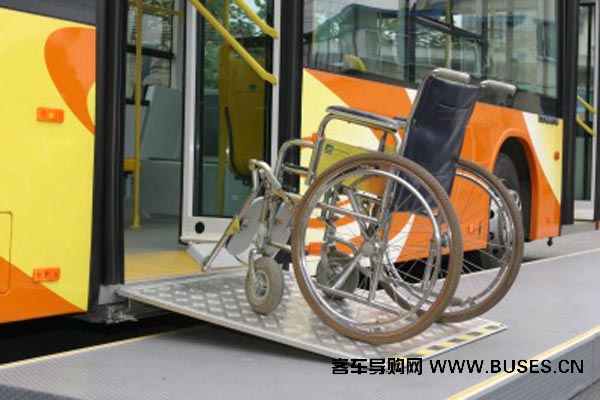 黃海DD6129S68公交車（柴油國(guó)四24-46座）