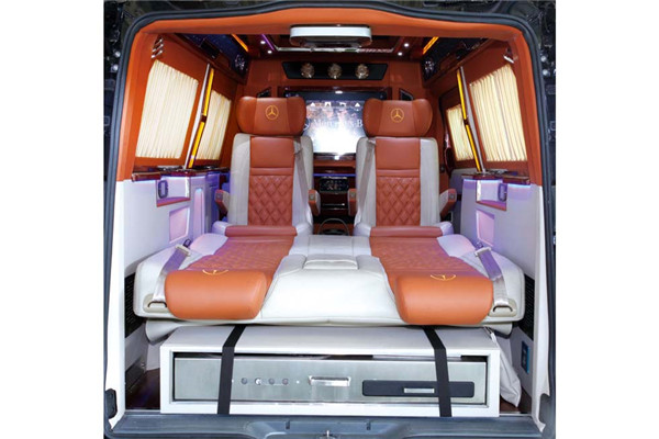 宇通ZK5031XLJ2房車(chē)（汽油國(guó)四4-6座）