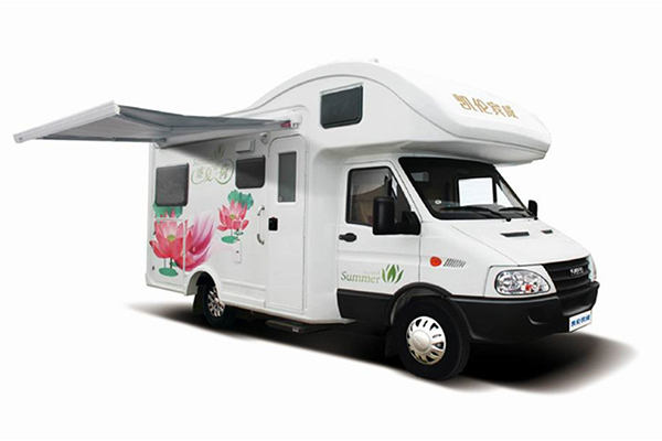 凱倫賓威ZK5045XLJ2房車（柴油國(guó)五2-6座）