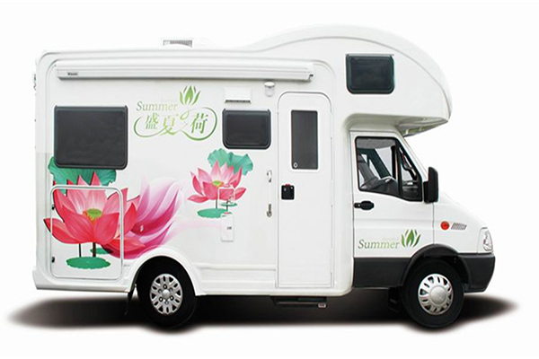 凱倫賓威ZK5045XLJ2房車（柴油國(guó)五2-6座）