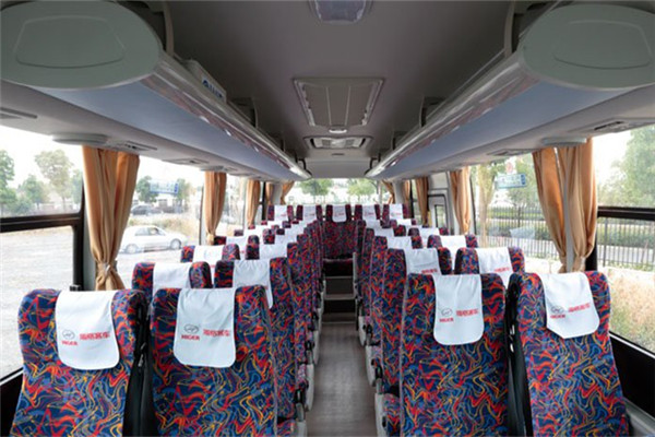 海格KLQ6882KAC52客車(chē)（天然氣國(guó)五24-36座）