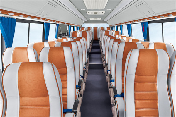金旅XML6122JHEVD5客車(chē)（柴油/電混動(dòng)國(guó)五24-60座）