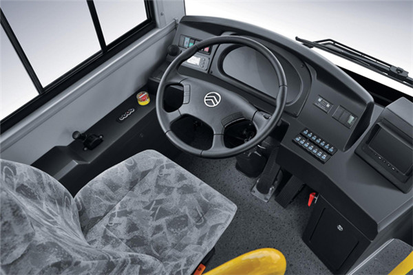金旅XML6125JEV30C公交車(chē)（純電動(dòng)10-38座）