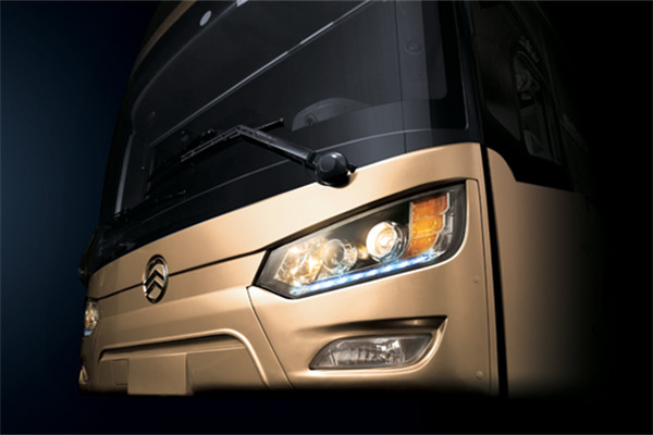 金旅XML6112J55Z客車(chē)（柴油國(guó)五24-57座）