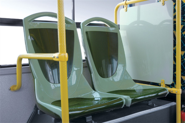 金旅XML6845J15C公交車(chē)（柴油國(guó)五10-30座）