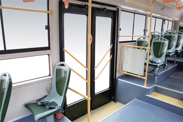 金旅XML6105JEVE0C公交車（純電動(dòng)20-36座）
