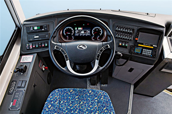 金龍XMQ6811AGBEV公交車(chē)（純電動(dòng)10-23座）