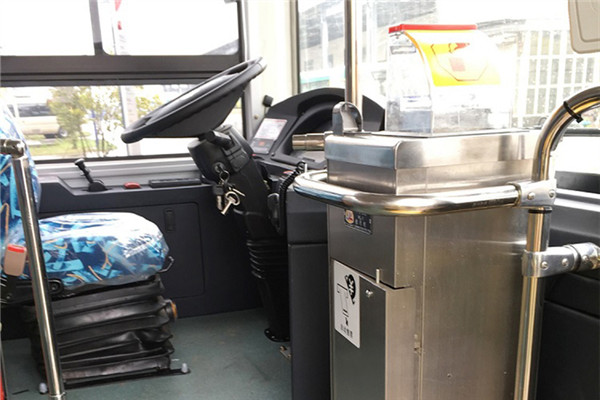 晶馬JMV6105GRBEV1公交車（純電動(dòng)24-35座）