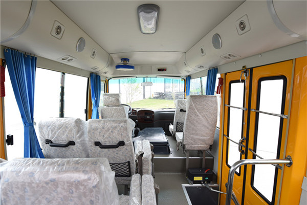 晶馬JMV5053XGC工程車(chē)（柴油國(guó)五10-15座）