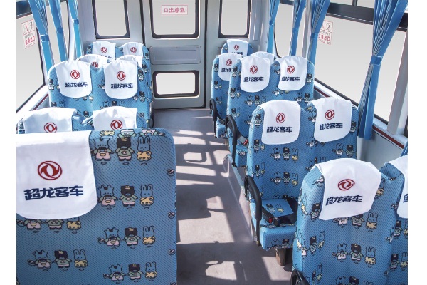 東風(fēng)超龍EQ6720STV小學(xué)生專用校車（柴油國五24-37座）